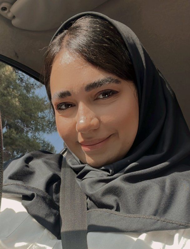 دکتر گلسا بهزاد