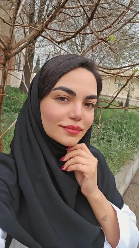 فاطمه انصاری دکترای پزشکی