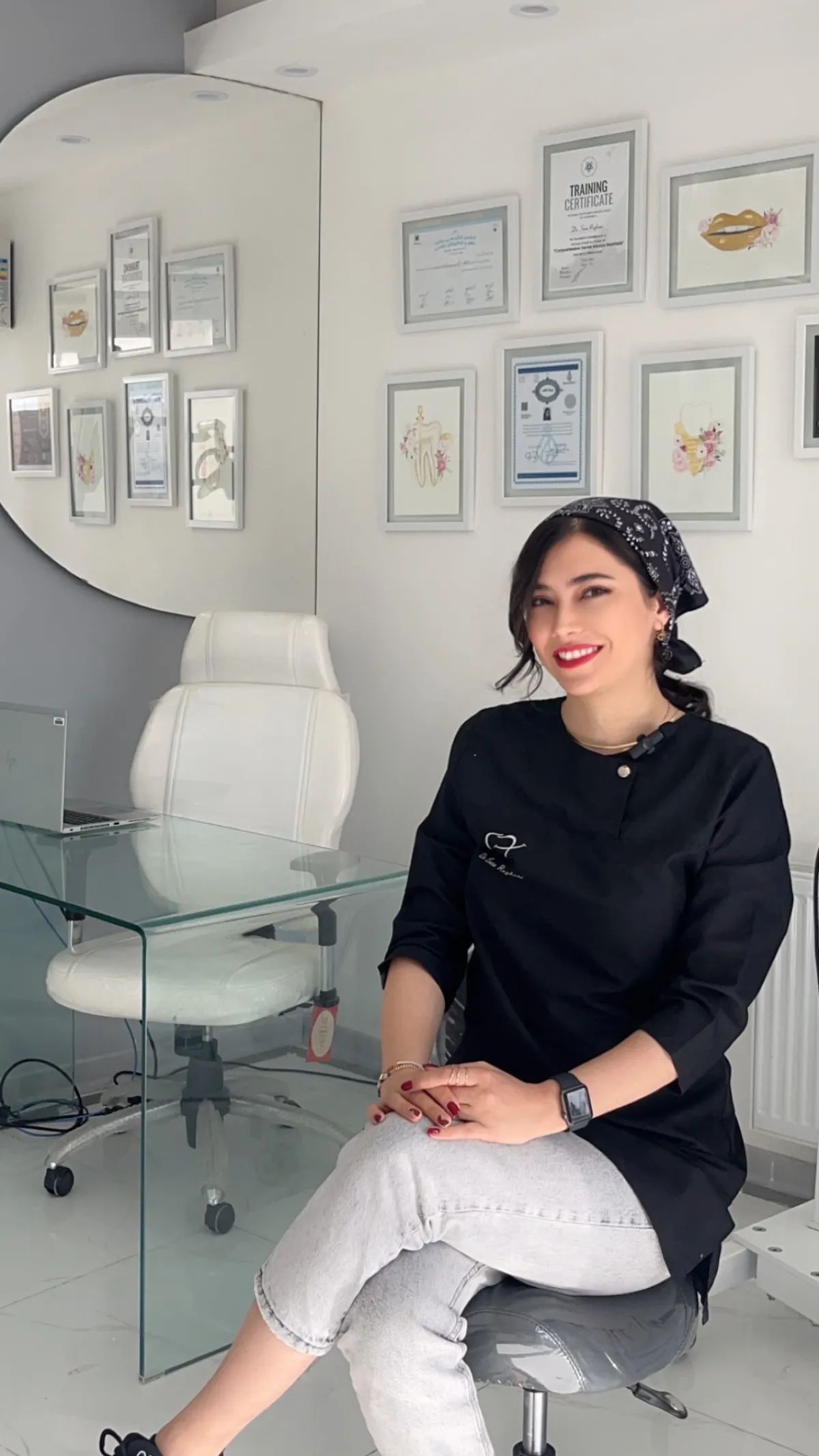 دکتر سارا روغنی قهفرخی