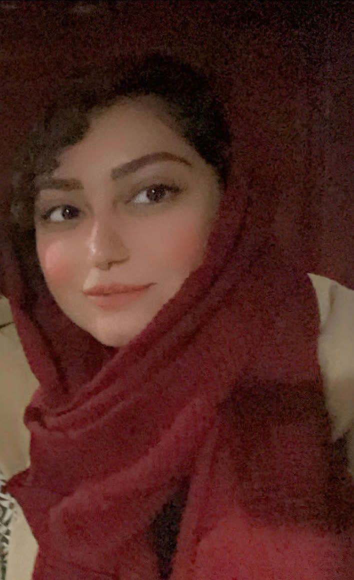 دکتر دلارام حقیر متخصص قلب و عروق