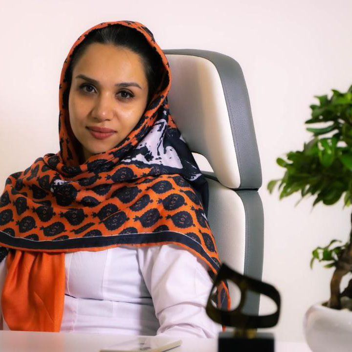 دکتر هاجر معمار