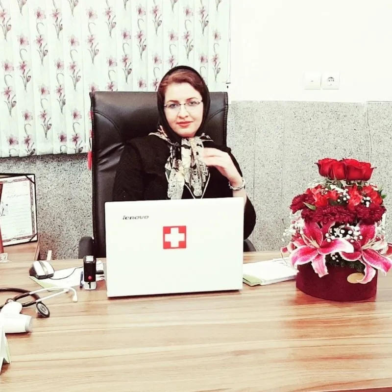 دکتر آزاده سوزنی متخصص بیماریهای داخلی