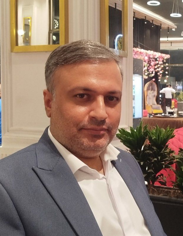 دکتر علی حسینی