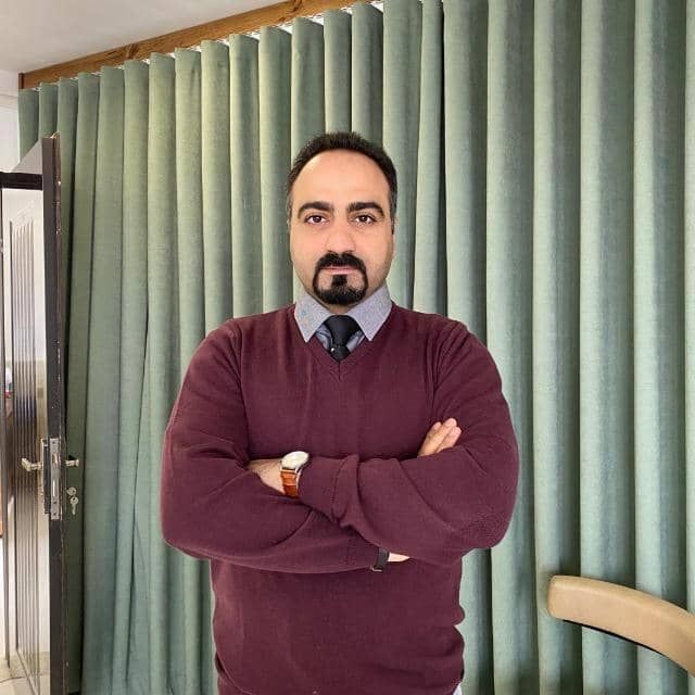 دکتر فاضل محمودپور