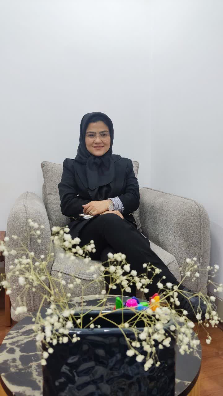 دکتر نجمه پارسائیان