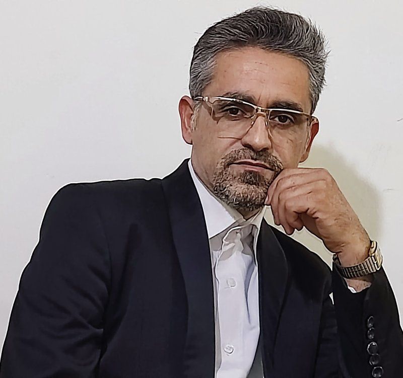 دکتر محمود داوری