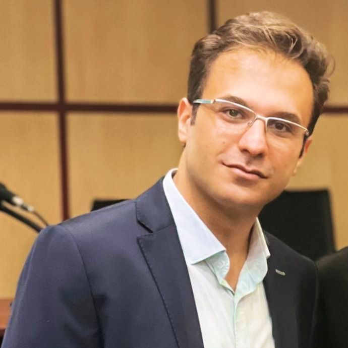عماد تقی زاده متخصص جراحی دهان، فک و صورت و پلاستیک بینی, جراحی دهان، فک و صورت