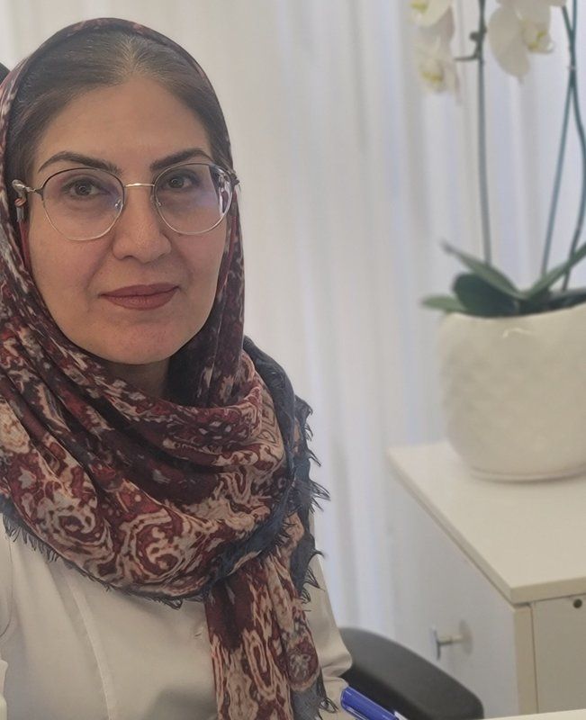 دکتر لیلا حسام زاده متخصص گوش و حلق و بینی و جراحی سر و گردن