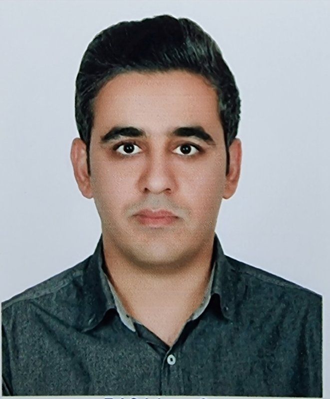 دکتر مالک آتش برگ