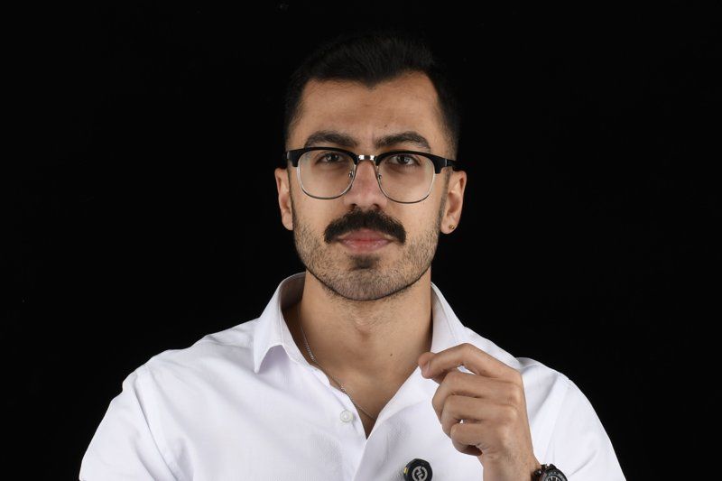 دکتر میلاد پناه گاهی ویژه دکترای دندانپزشکی