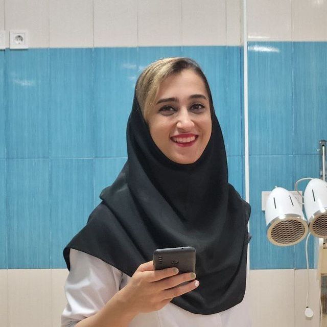 سمیرا شیخ کارشناس فیزیوتراپی