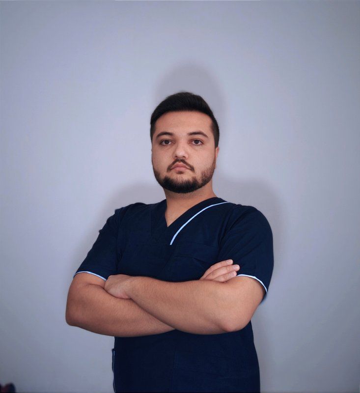 دکتر رضا پناهی لقب