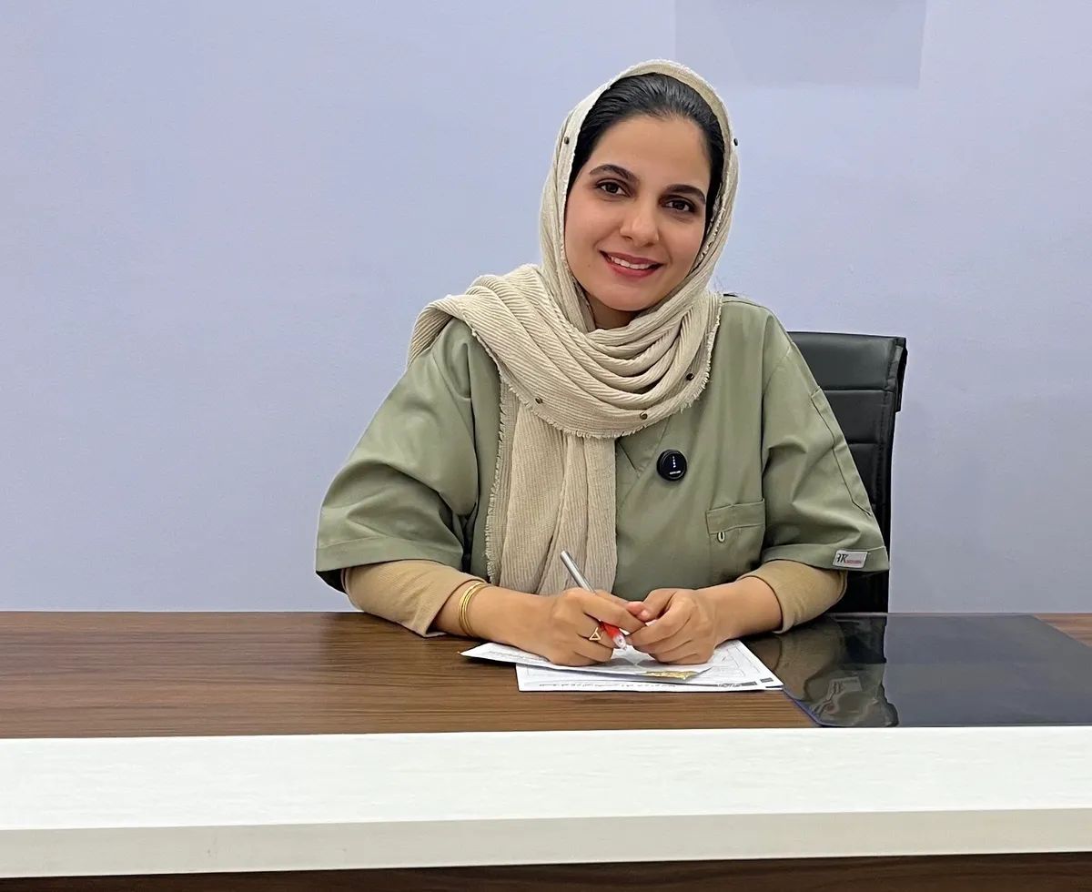 عزیزه پرندنیا دکتری تخصصی فیزیوتراپی