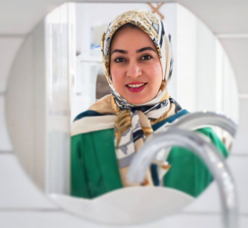 دکتر آزاده سلیمانیان