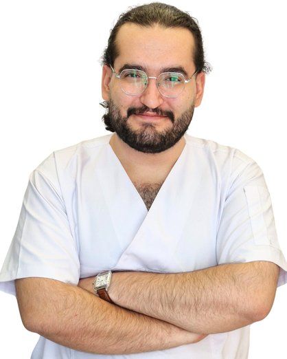 دکتر آرین اسدی