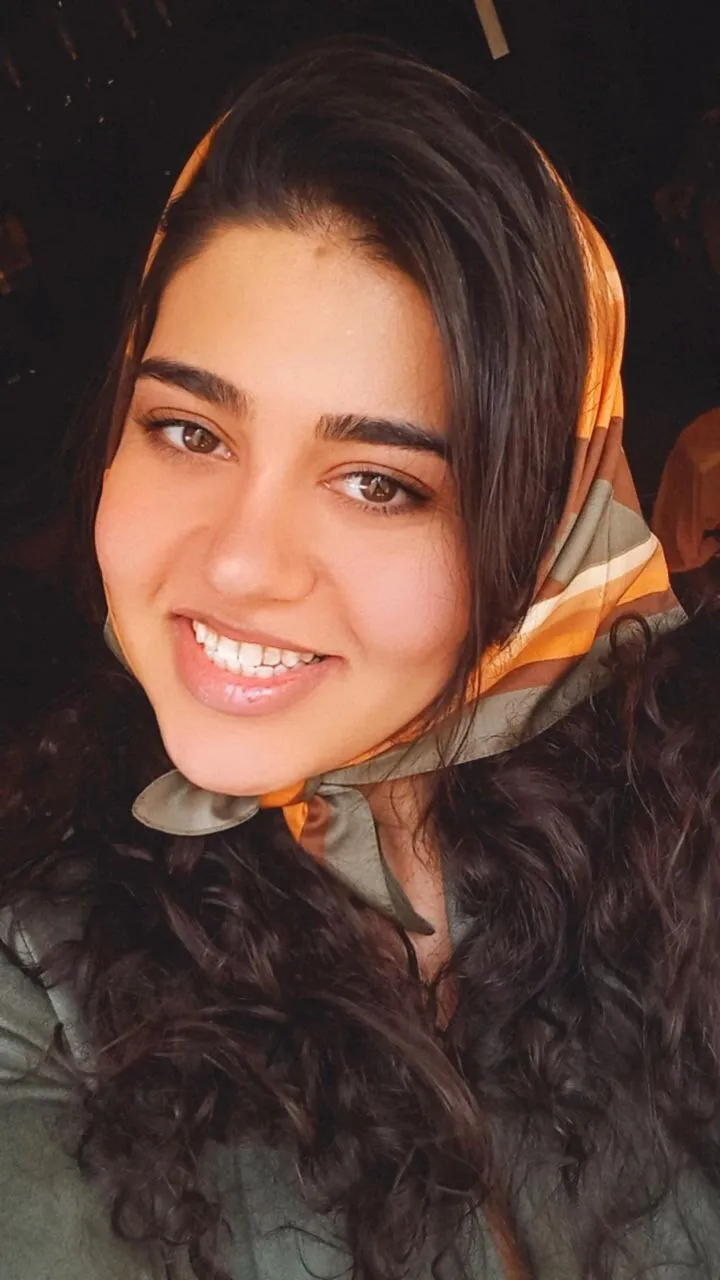 دکتر غزل قوچانی جراح و متخصص چشم پزشکی رتبه برتر بورد کشور