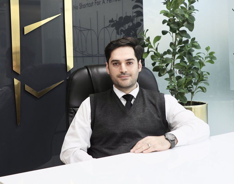 دکتر محمدهادی طلاکوب دکترای دندانپزشکی