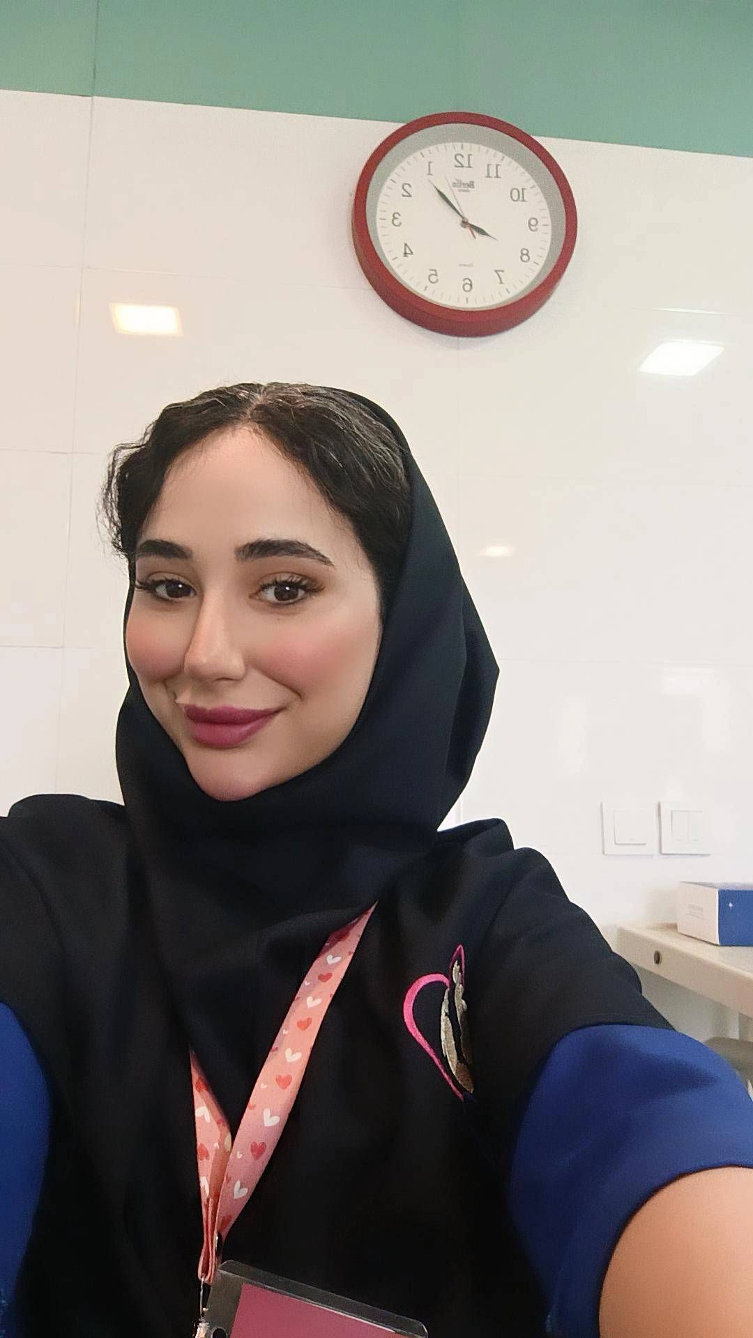 دکتر نازنین دازهء