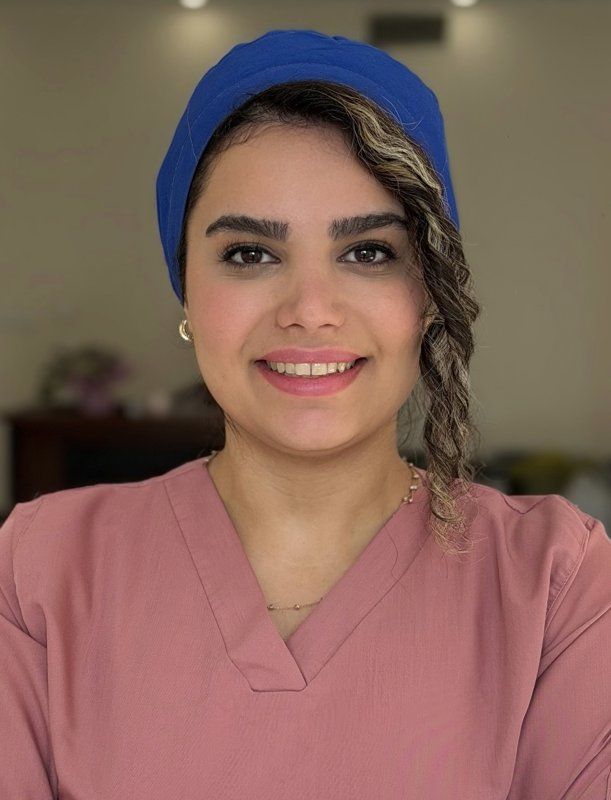 دکتر پردیس صادقی عطار