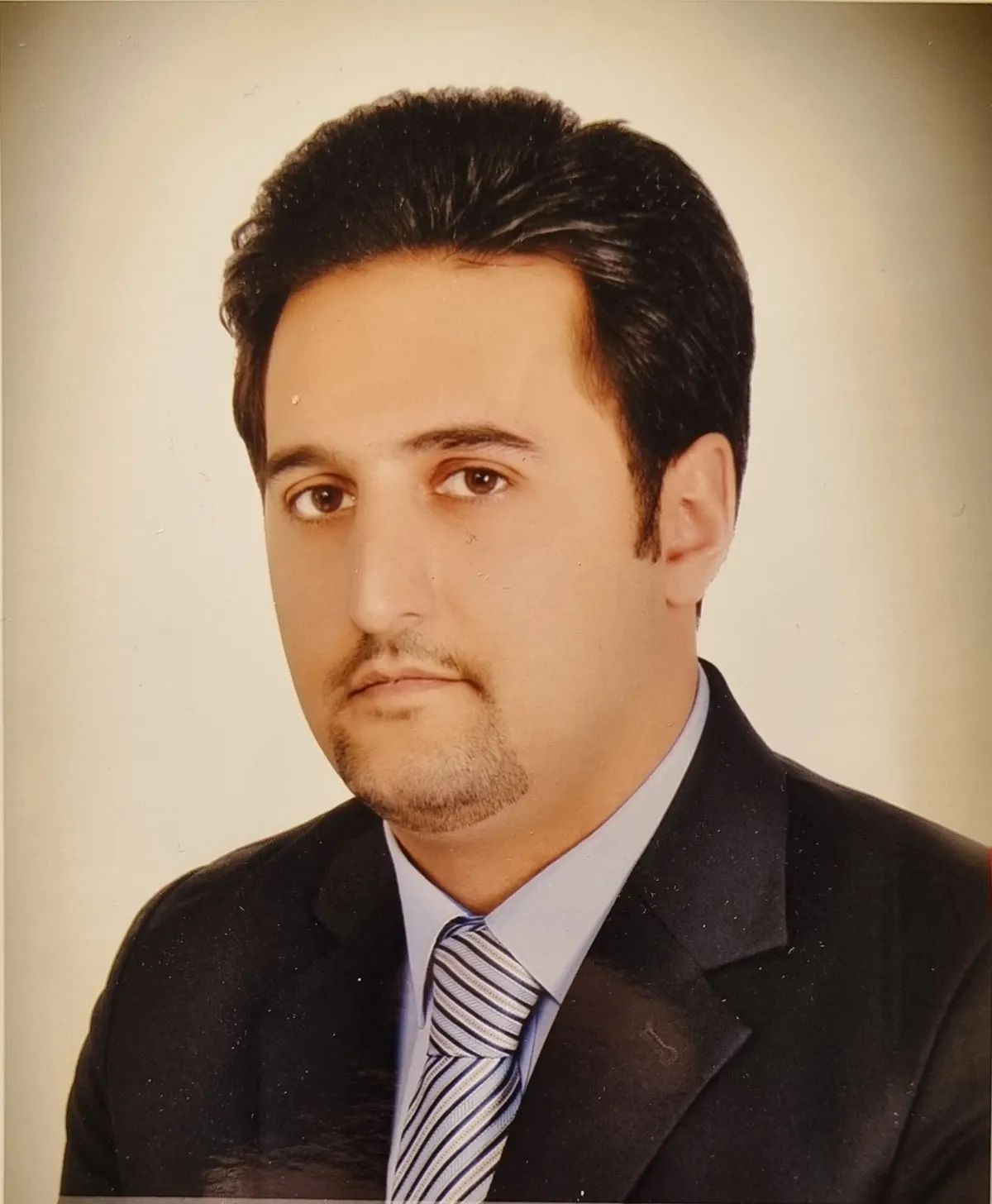 دکتر  