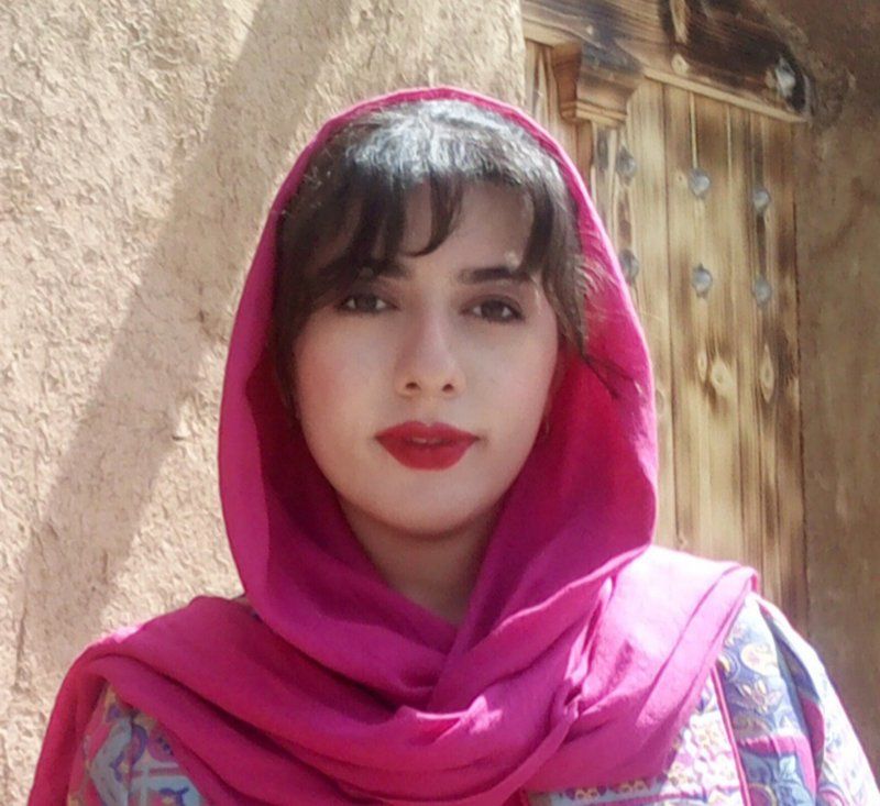 دکتر فائزه سروی