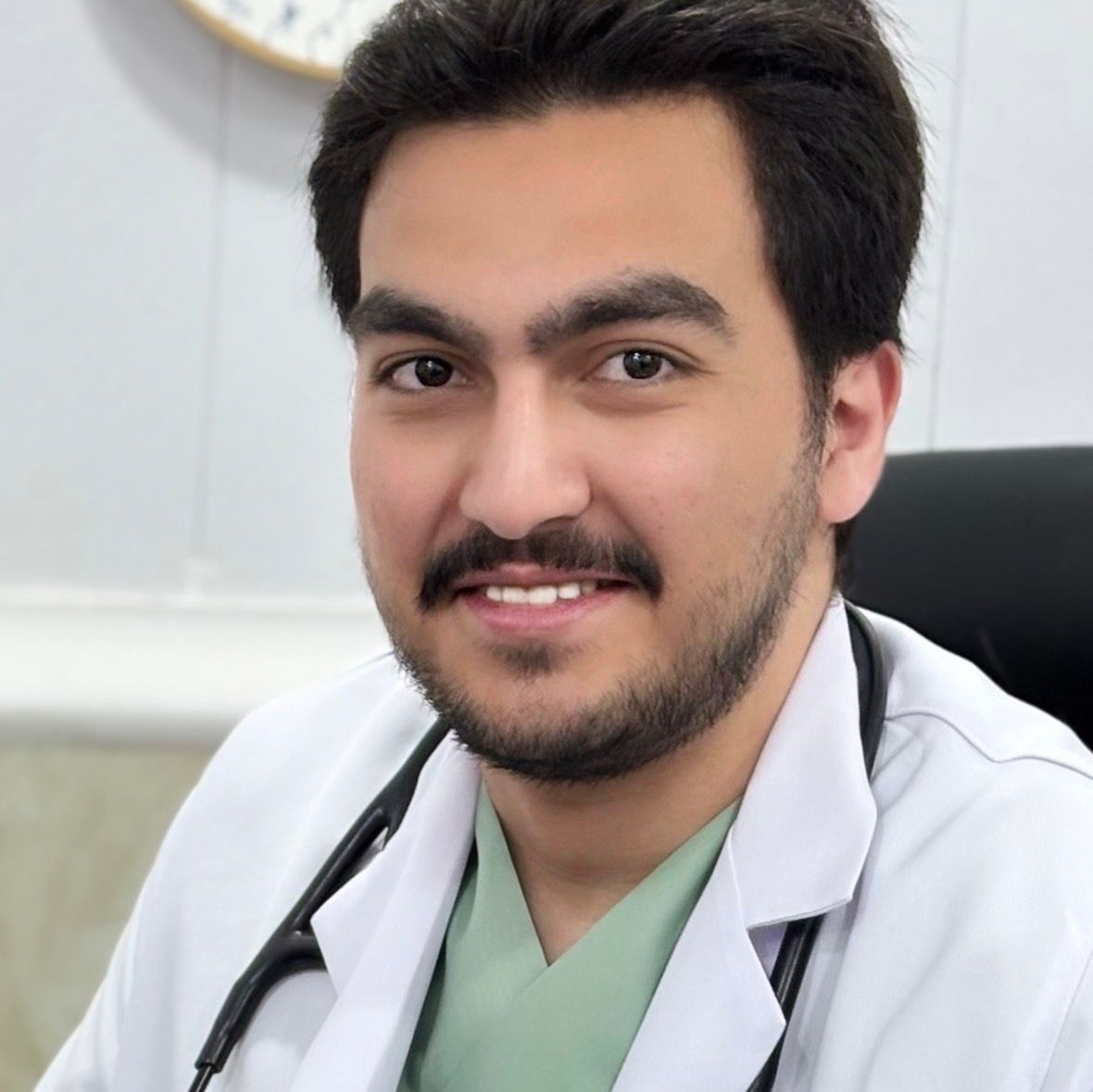 دکتر علیرضا حق بین توتونچی
