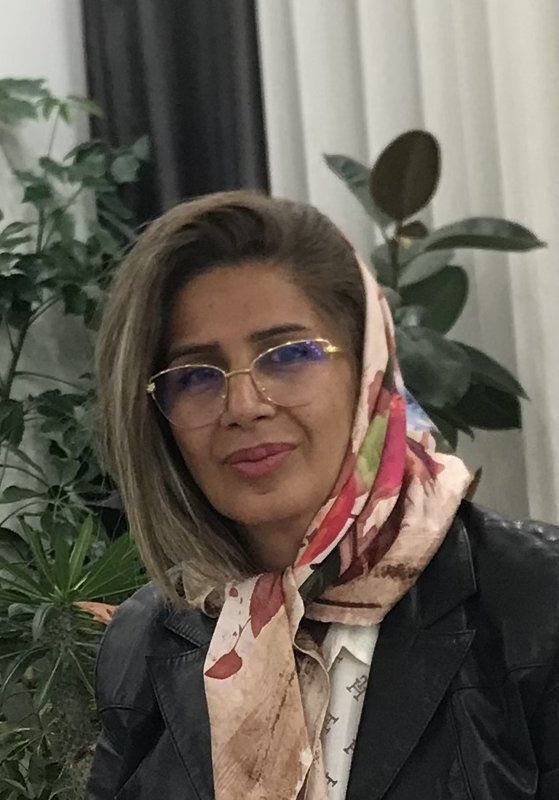 دکتر فرزانه عربی