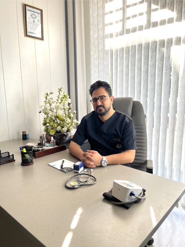 رضا خالقی دکترای پزشکی