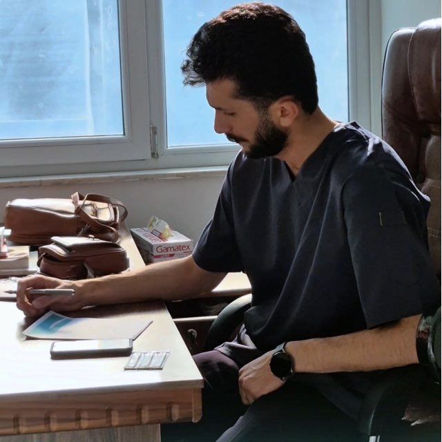 دکتر دانش محمدی