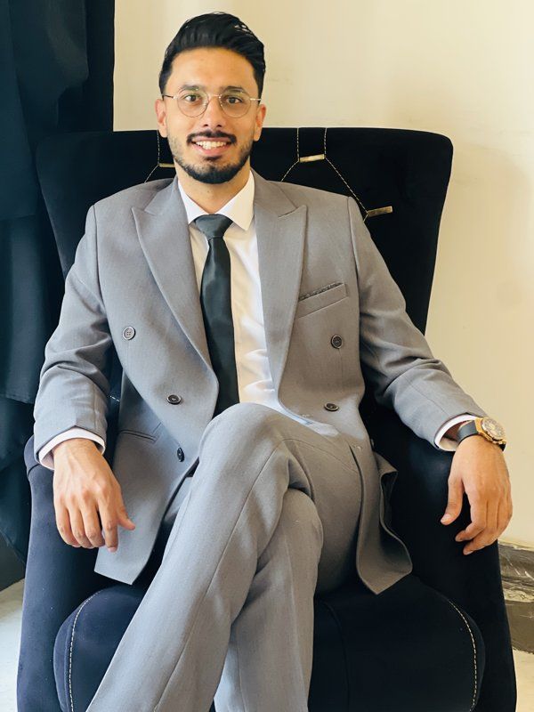 دکتر مبین خورشیدی