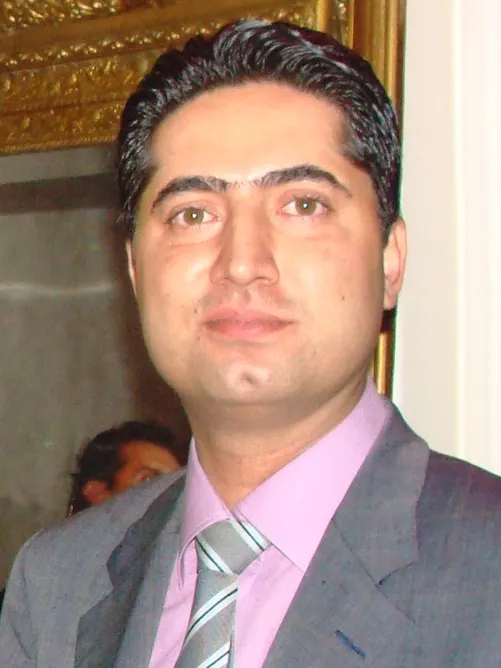 دکتر امید مساح چولابی دکترای حرفه‌ای پزشکی و دکترای تخصصی مطالعات اعتیاد