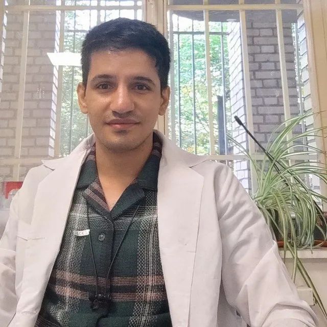 سجاد امیری دکترای پزشکی