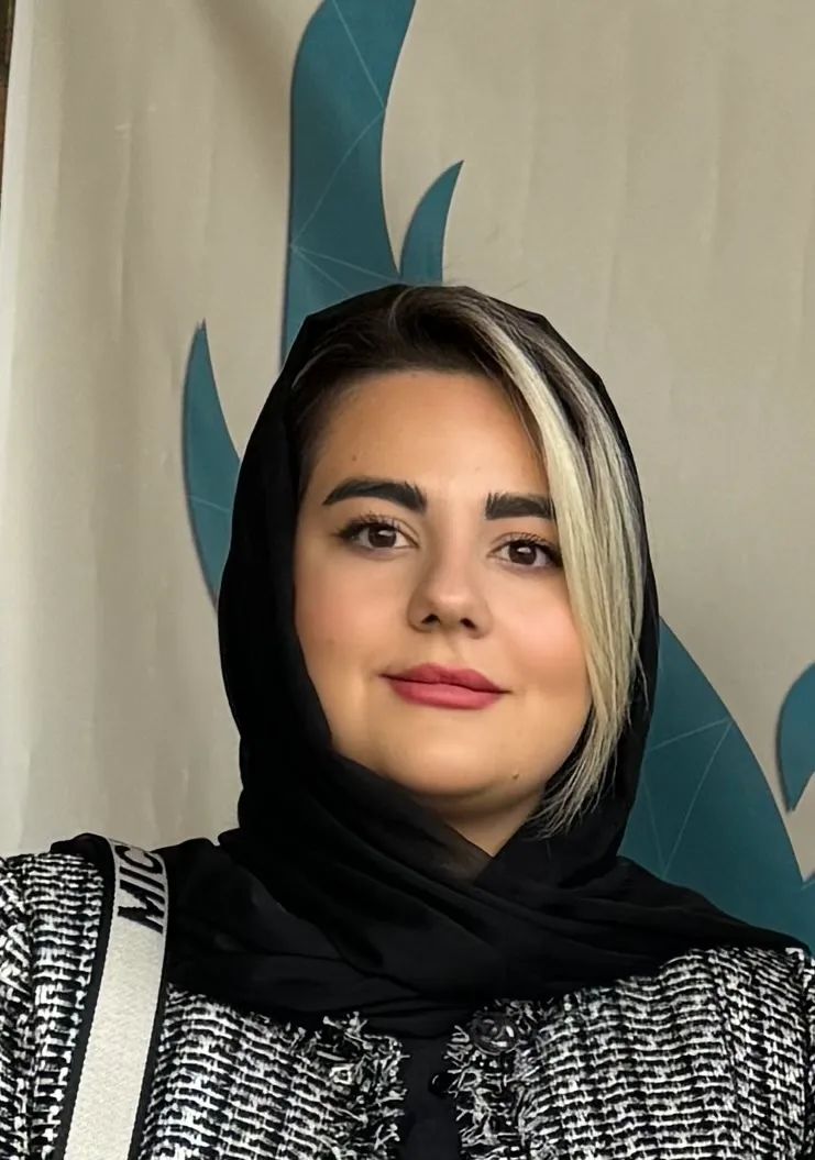 نگار پورجادی کارشناس کاردرمانی