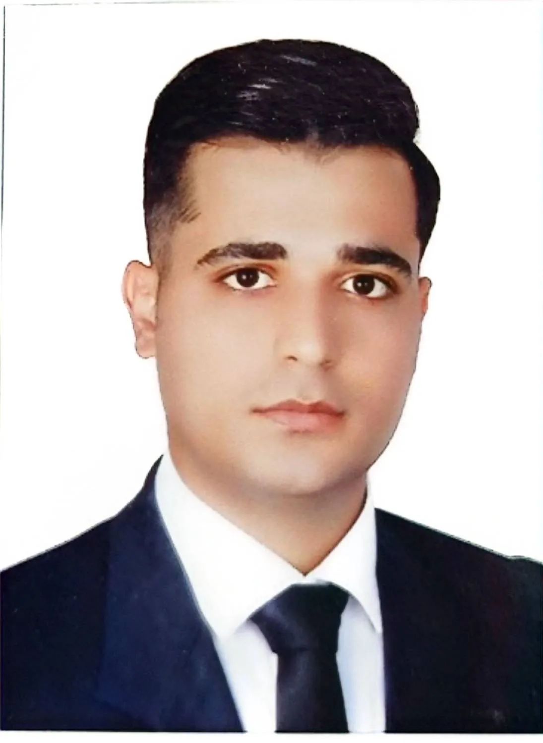 دکتر مهرداد عبادی دکترای دندانپزشکی