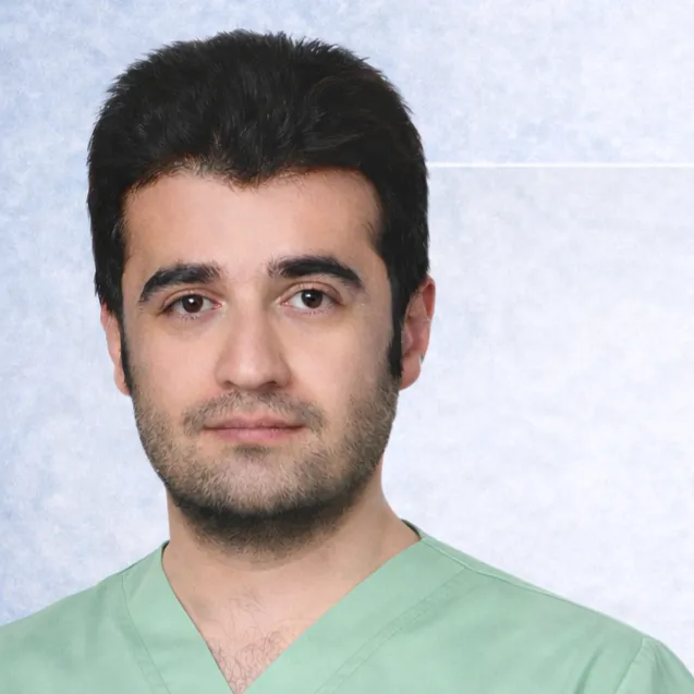 دکتر ماجد غفاری متخصص جراحی کلیه، مجاری ادراری و تناسلی (اورولوژی)