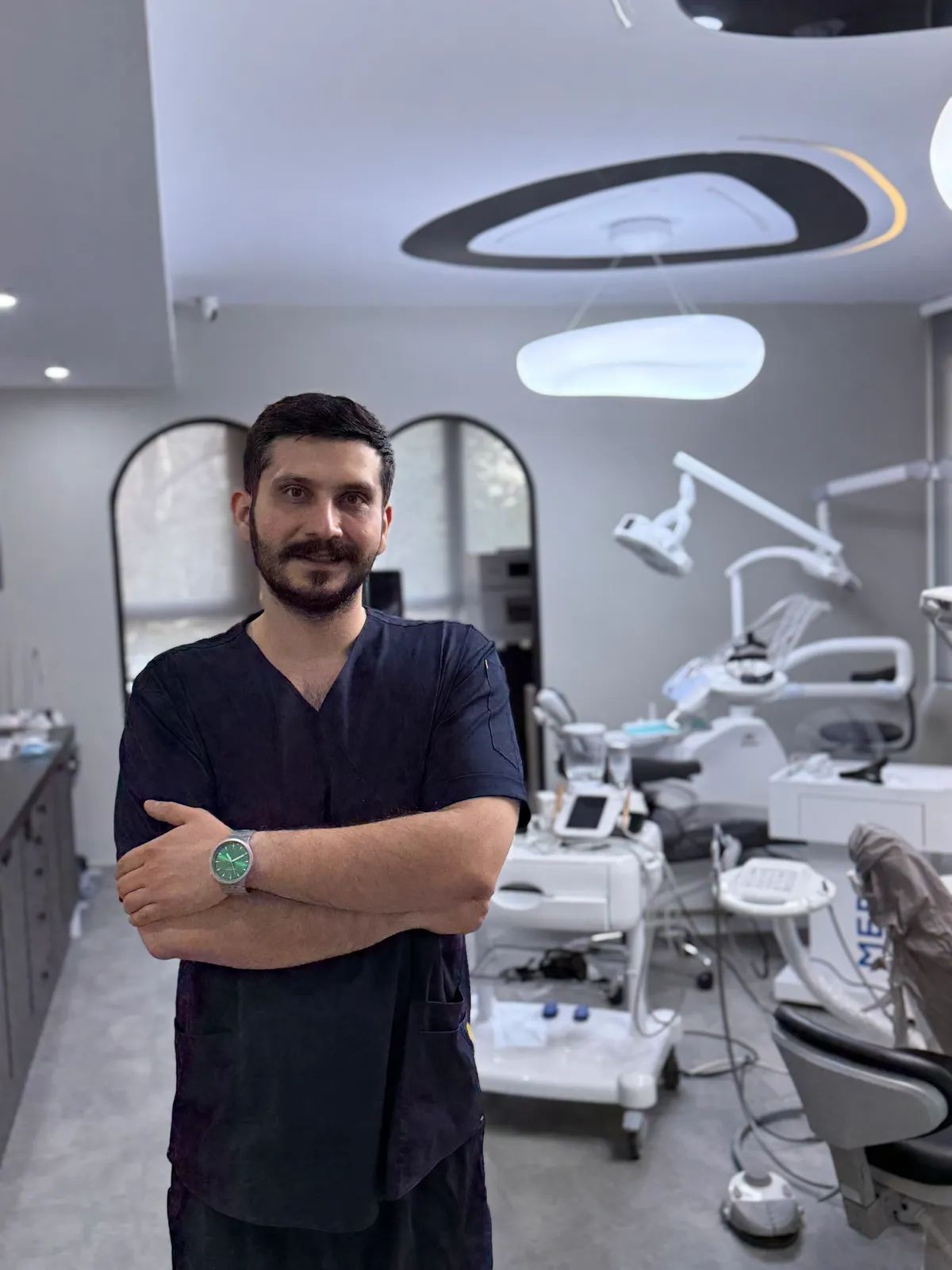 دکتر امیر محسنی حاجی آبادی