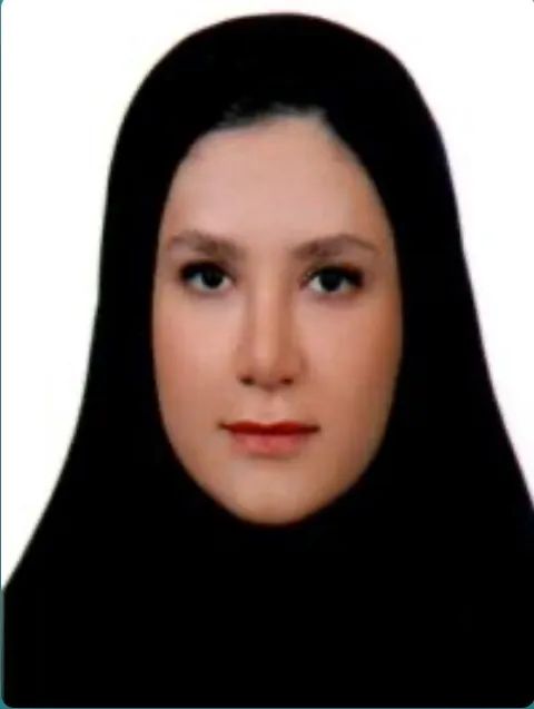 ساناز ملکی دکترای حرفه‌ای پزشکی