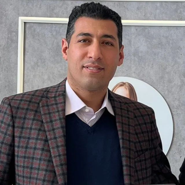 امید امیری میجان دکترای دندانپزشکی