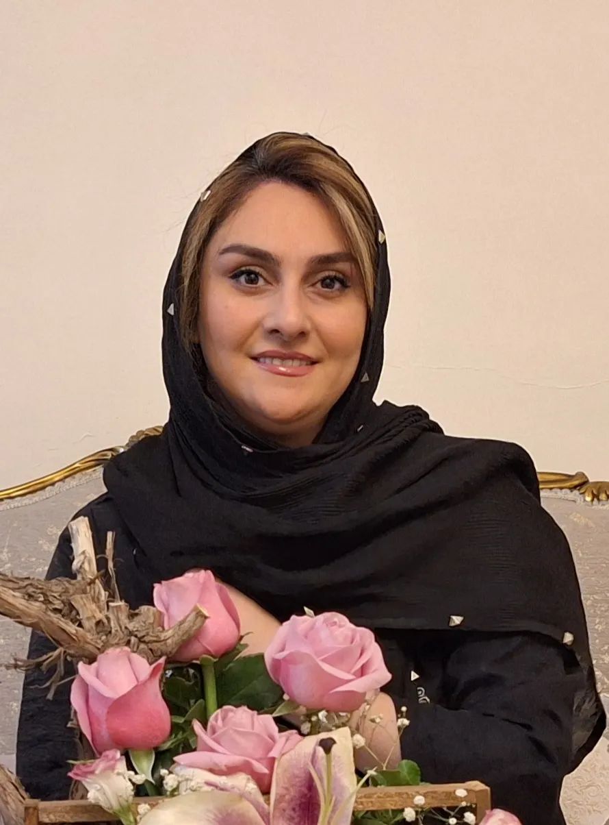 آزاده اسماعیلی کارشناس ارشد مشاوره