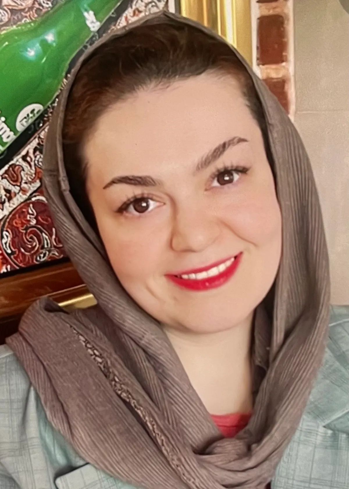 دکتر رعنا اعیادی احسن متخصص جراحی زنان ،زایمان و نازایی