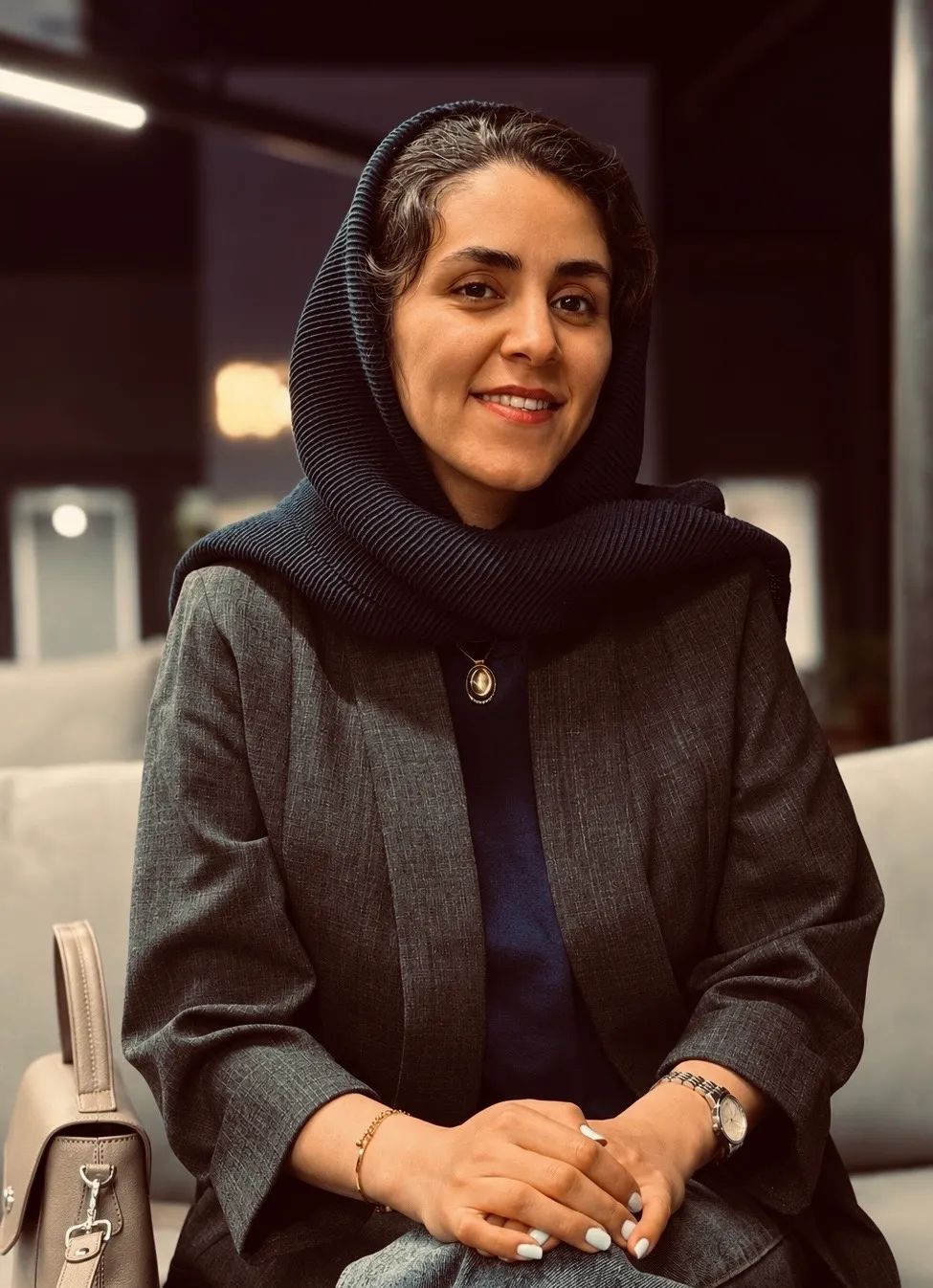 دکتر نعیمه نوروزی دکترای حرفه ای دندانپزشکی
