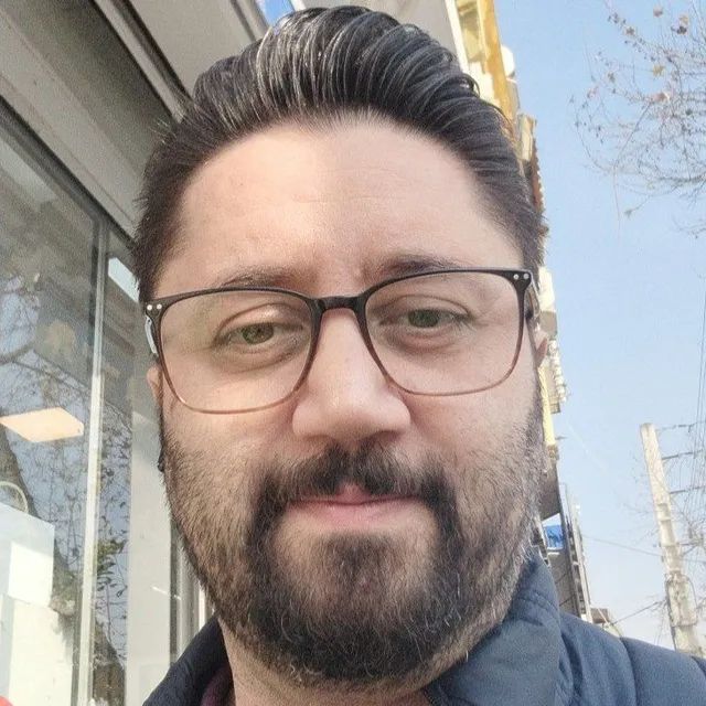 دکتر نیما فضلی دکترای پزشکی