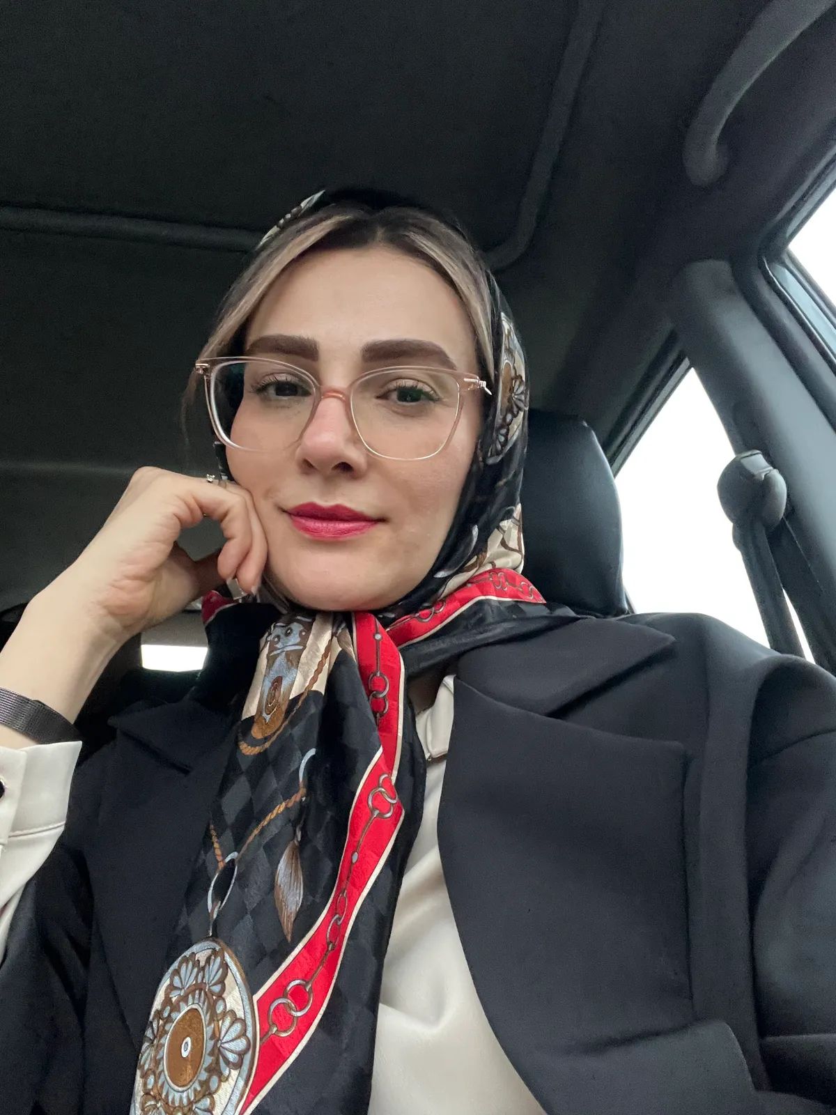 مریم کیاکجوری کارشناس مامایی