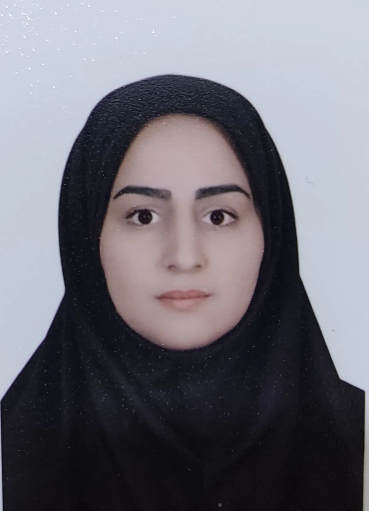 نرگس نوحی هریس کارشناس مامایی