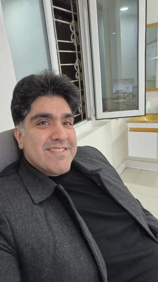 دکتر عرفان فولادی نژاد متخصص بیماریهای قلب و عروق
