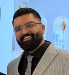 دکتر امیر حق شناس دانشجوی تخصص بیهوشی