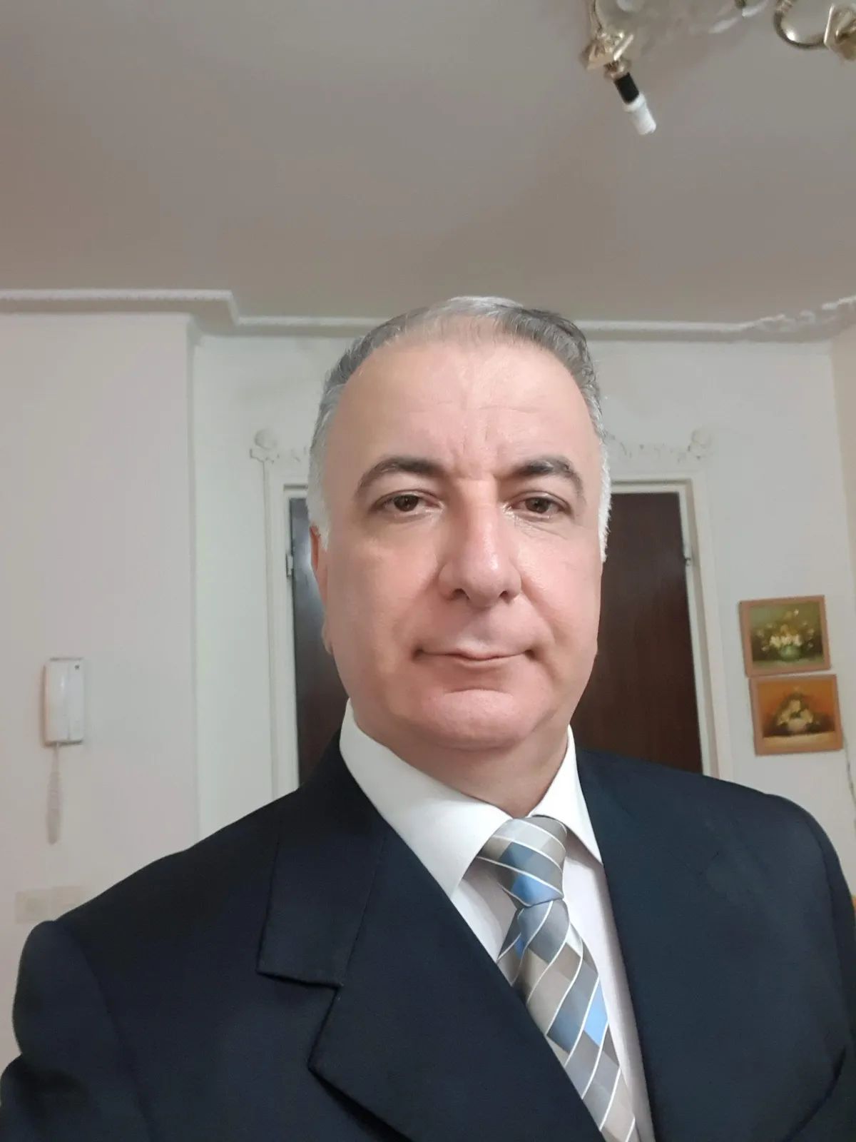 دکتر محسن امیدی متخصص بیماریهای داخلی, دکترای پزشکی