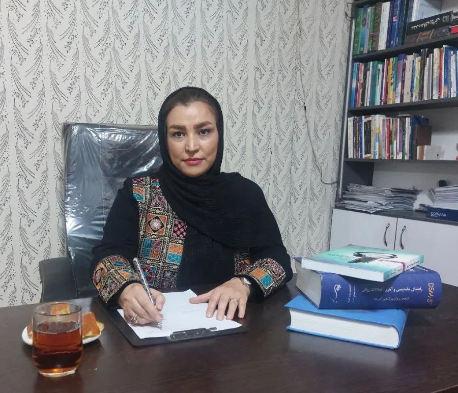 زهرا ابوطالبی بهروز کارشناس ارشد روانشناسی بالینی