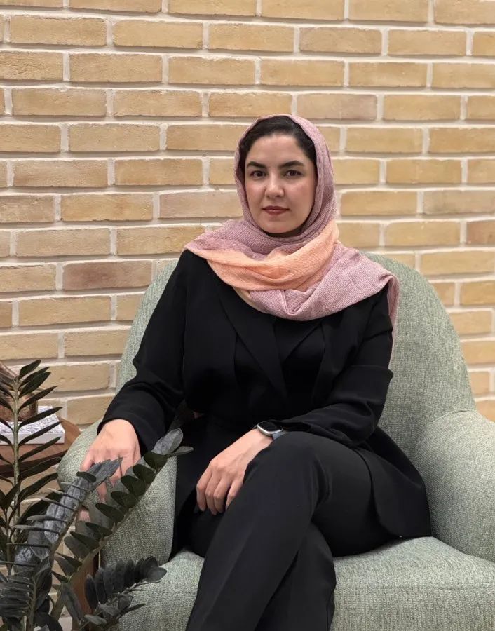 ندا گوهری درخشنده دانشجوی دکترای تخصصی روانشناسی بالینی, کارشناس ارشد روانشناسی عمومی