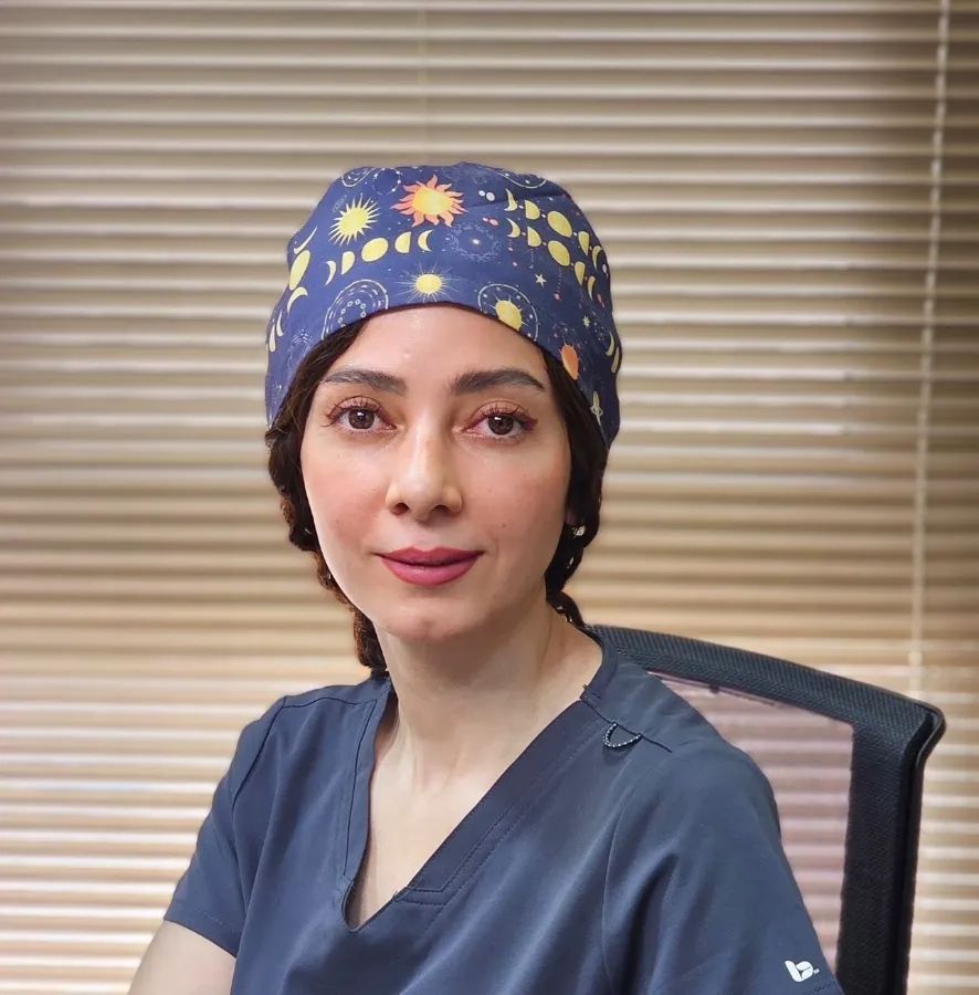 افسانه ملک پور فلوشیپ اکولو پلاستیک, متخصص چشم پزشکی